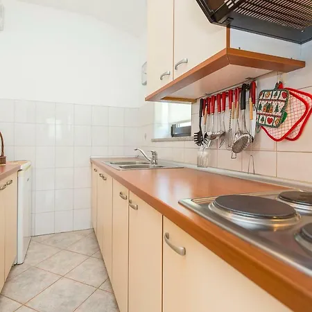 Ana Apartamento